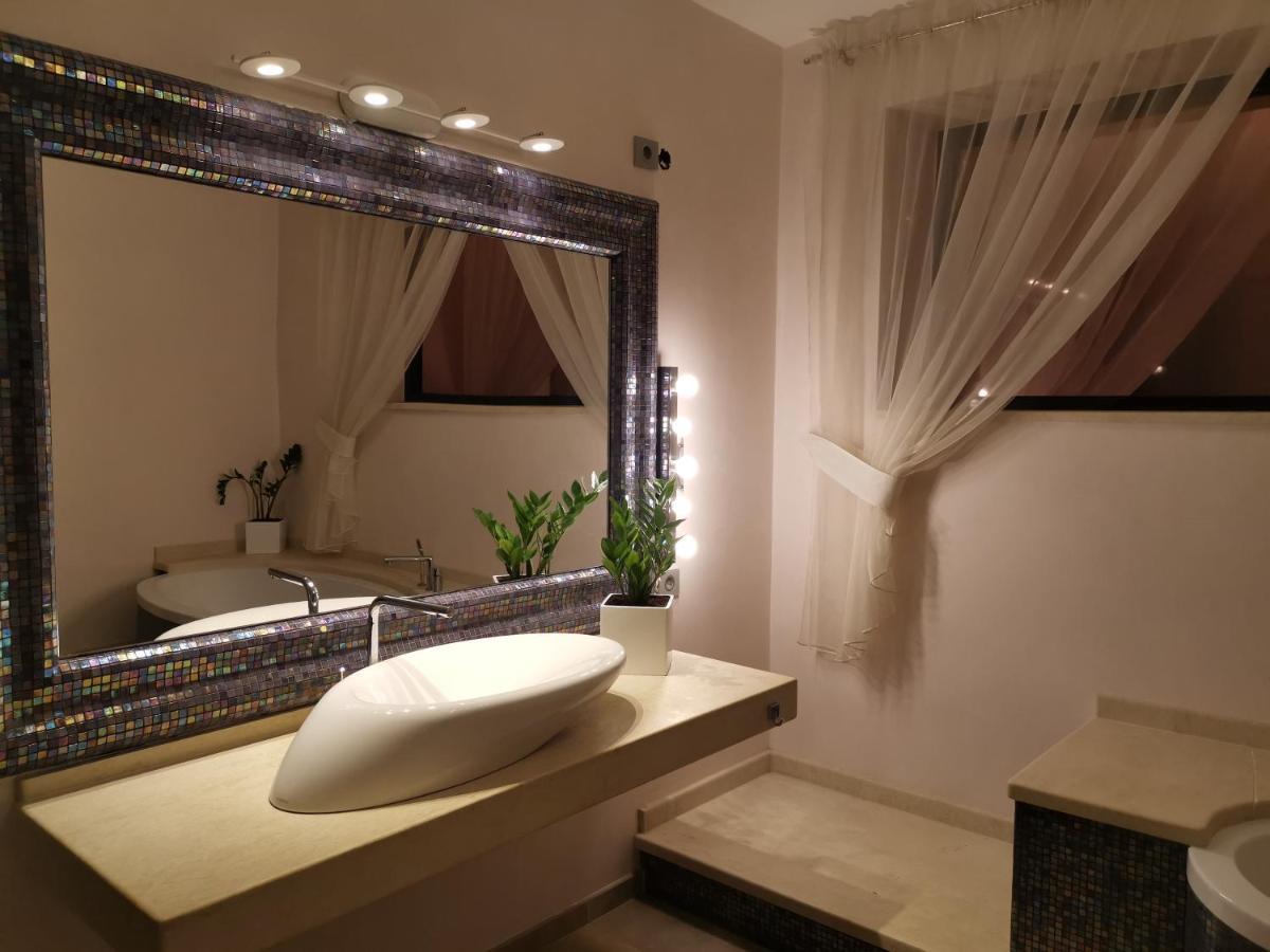 Giarmata Kubiq Residence מראה חיצוני תמונה