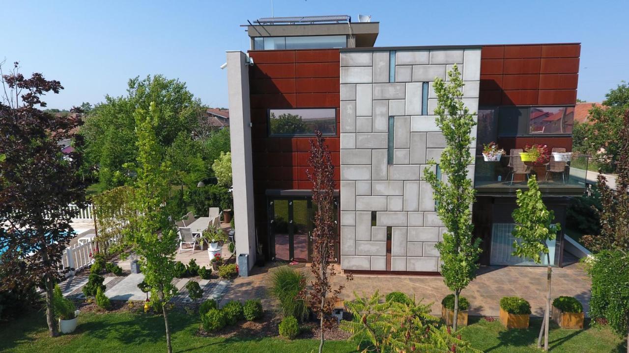 Giarmata Kubiq Residence מראה חיצוני תמונה