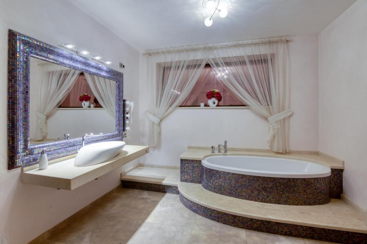Giarmata Kubiq Residence מראה חיצוני תמונה