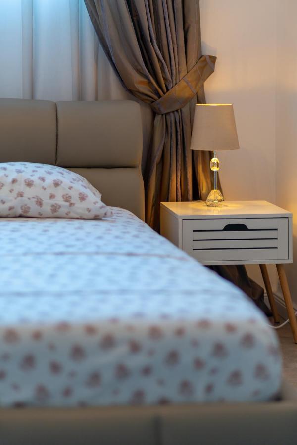 Giarmata Kubiq Residence מראה חיצוני תמונה