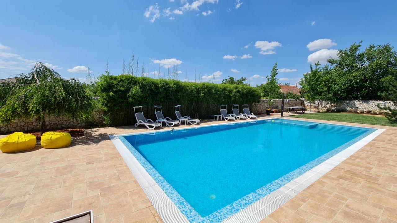 Giarmata Kubiq Residence מראה חיצוני תמונה